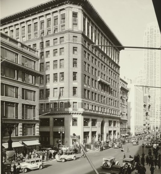 Lord & Taylor's splashy move to Fifth Avenue in 1914, to the "very