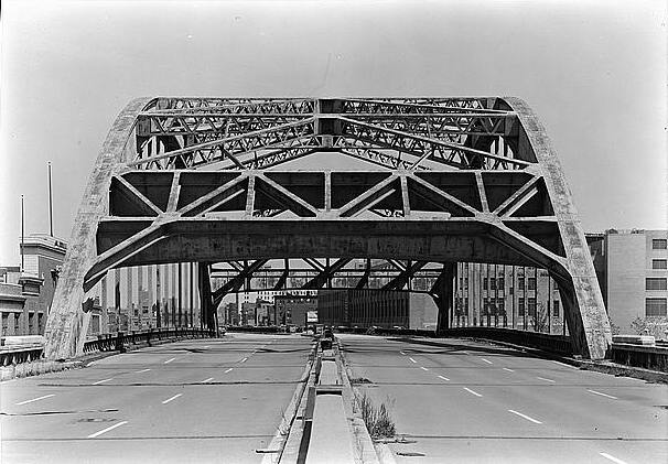 A strange bridge over Canal Street - The Bowery Boys: New York