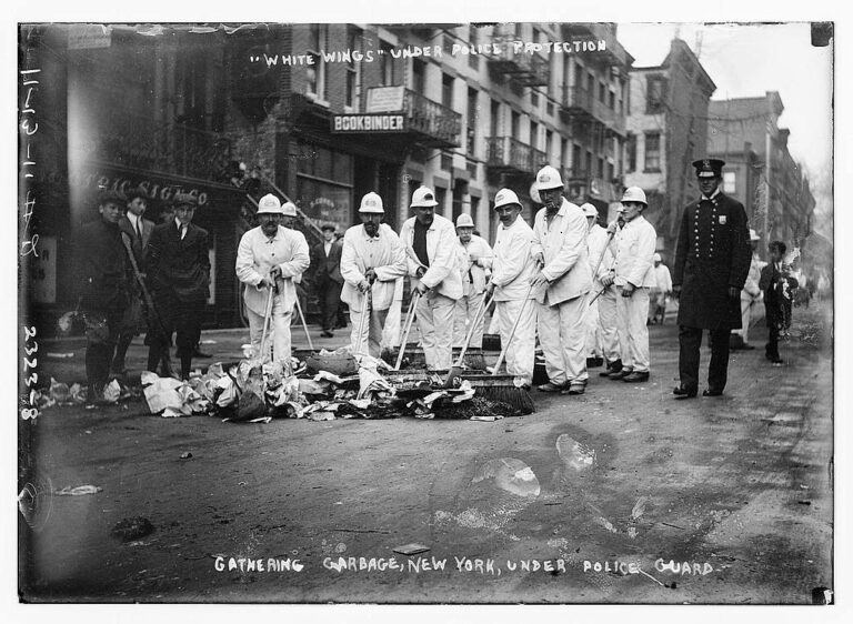 Lovely photos of the horrible New York garbage strike of 1911