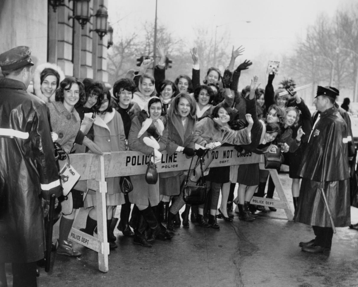 Fans await the Beatles outside the Plaza Hotel 1964 (Courtesy New York Daily News)
