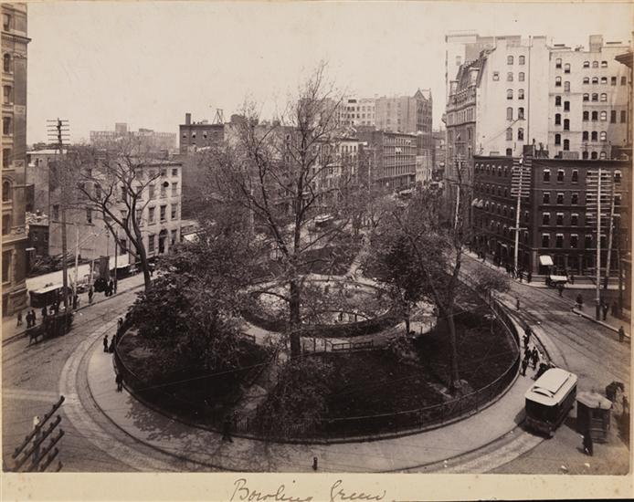 Bowling Green 1915 (Courtesy Museum of the City of New York)