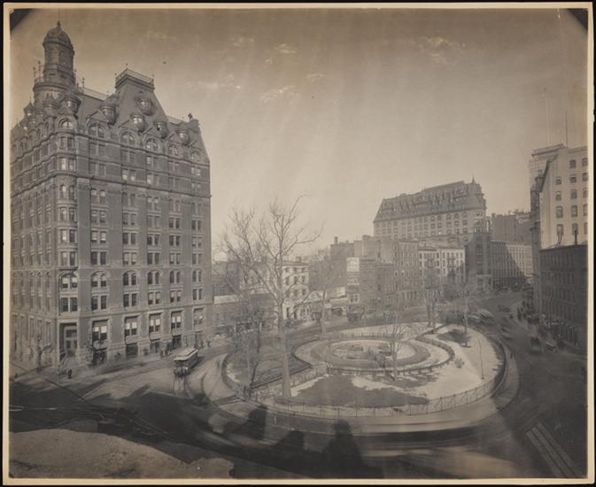Bowling Green 1900 (Courtesy Museum of the City of New York)