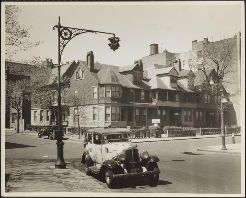 Photography by Charles Von Urban, courtesy Museum of the City of New York