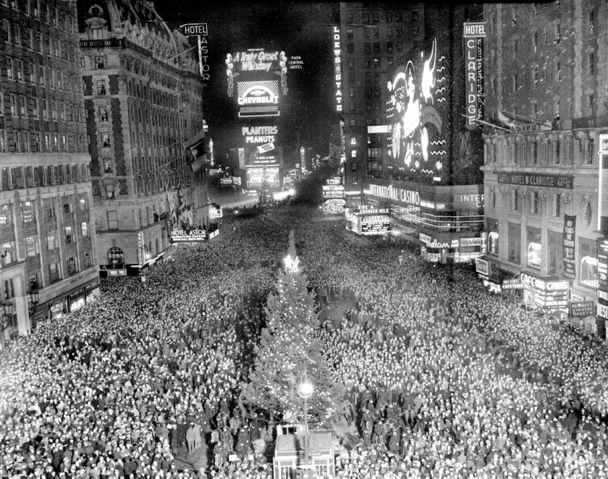 Midnight in Times Square The history of New Year's Eve in New York