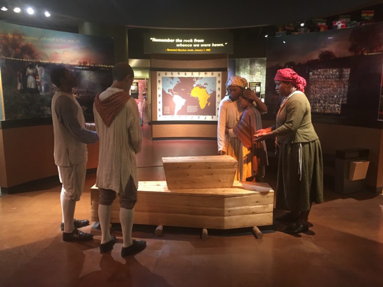 African Burial Ground: New York’s unforgettable monument (NPS 100)