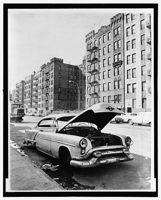 Macombs Rd., Bronx / World Telegram & Sun photo by Phil Stanziola. 