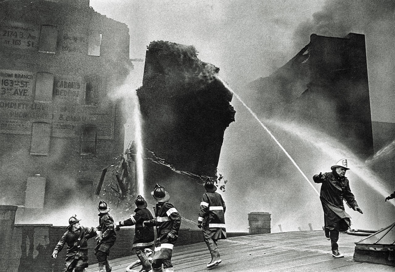 rotierend Iss Abendessen die oprør bronx 1970 Opposition