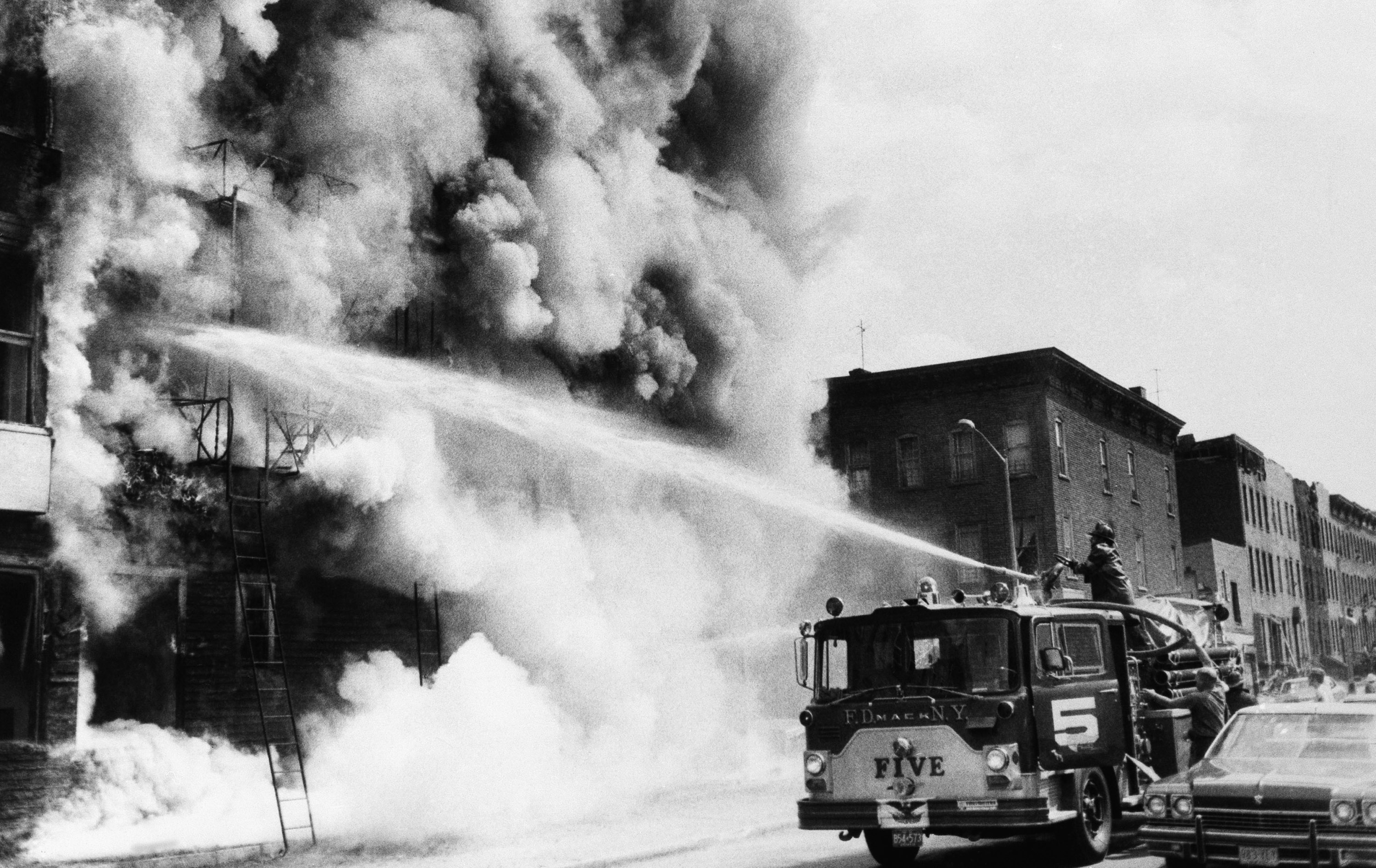 Bronx Trilogy: The Bronx Was Burning (1955 to today) - The Bowery Boys