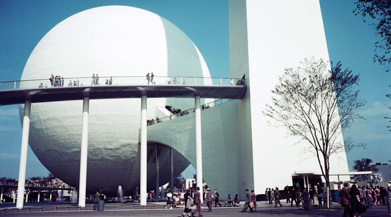 Trylon and Perisphere at 1939 World's Fair (Photo by �� Peter Campbell/CORBIS/Corbis via Getty Images)