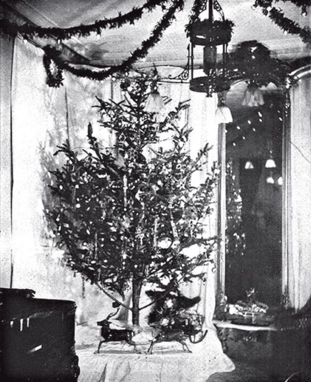 The story of the world&#39;s first Christmas tree with electric lights - The  Bowery Boys: New York City History